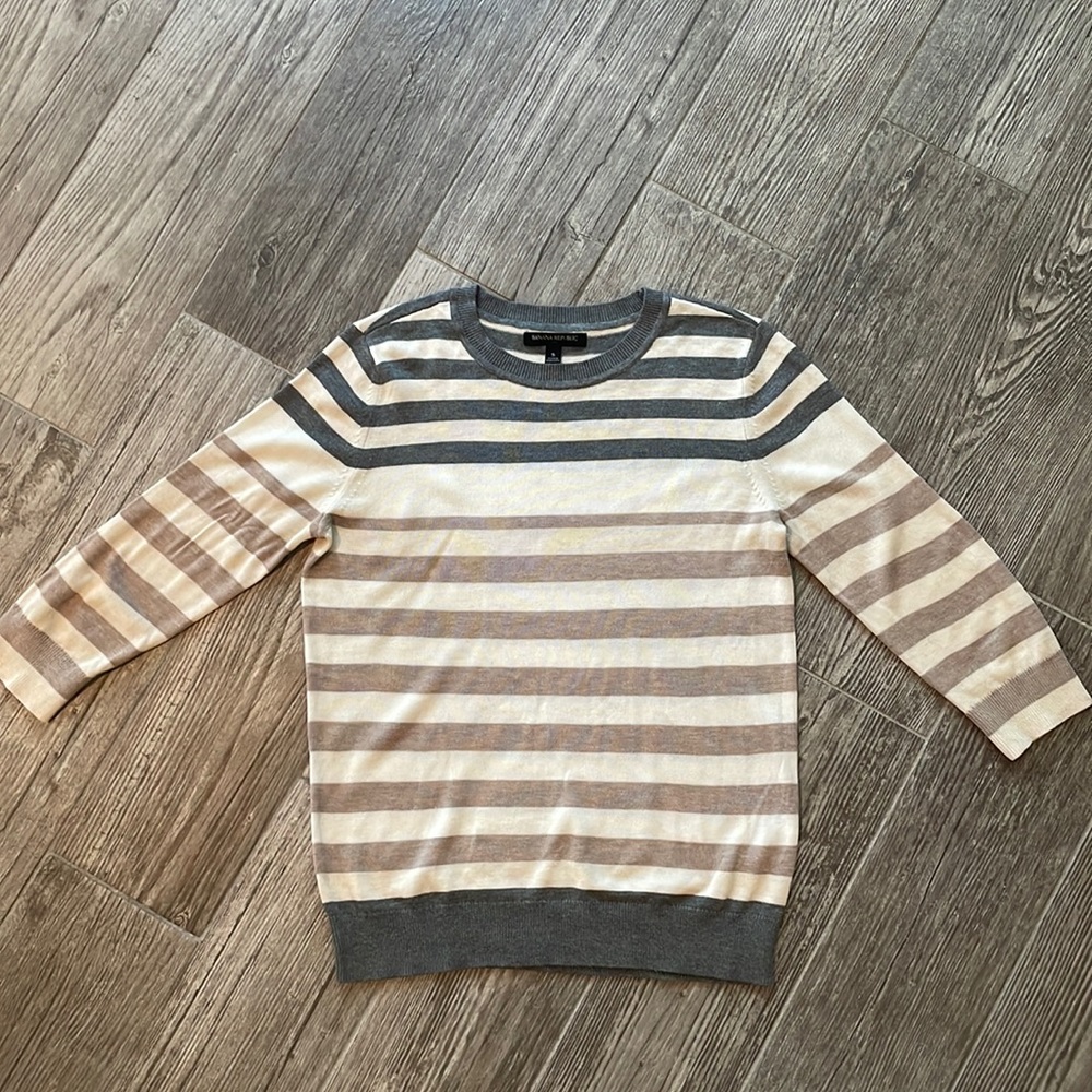 Banana Republic Neutral Sweater